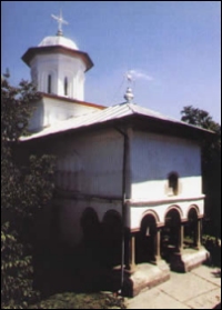 Poze Manastirea Saracinesti | Foto Manastiri Romania  